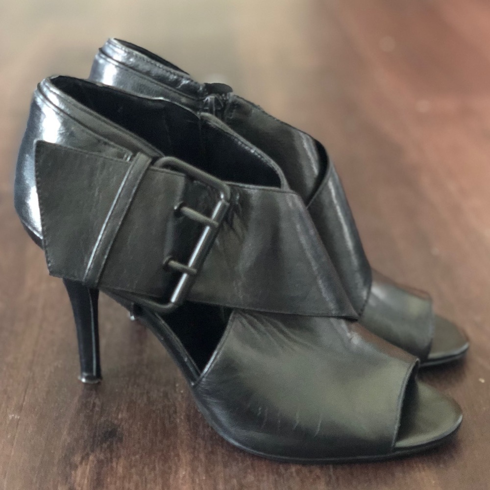 Nine West Cut Out Bootie Peep Toe